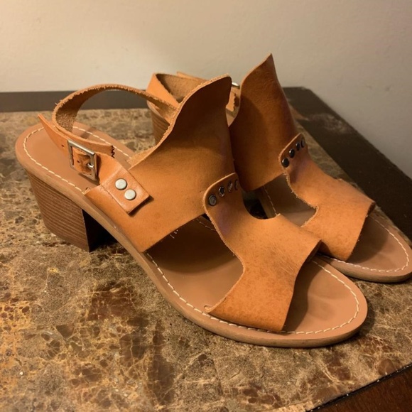 Tan Leather Sandals - Picture 1 of 2